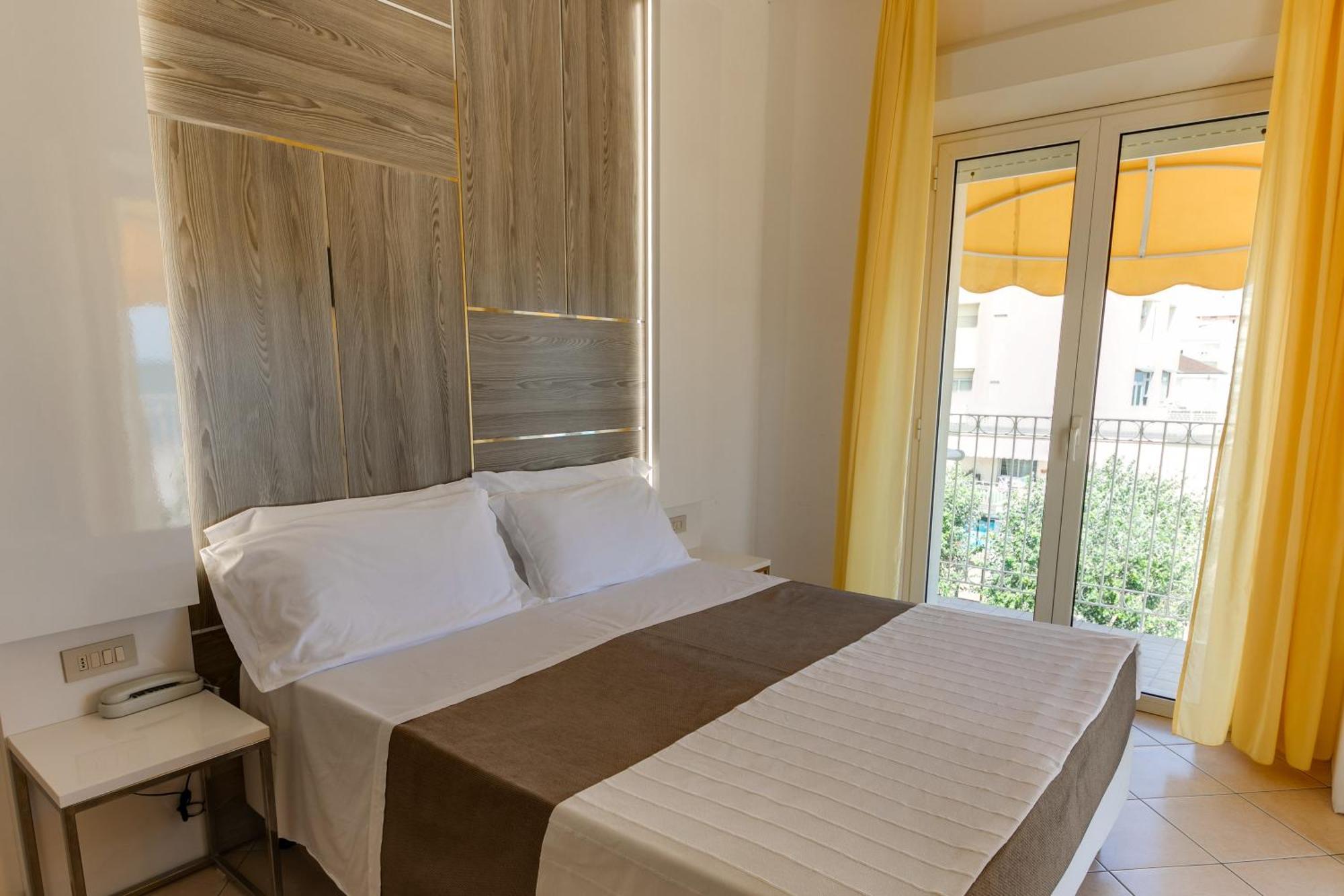 Savoia Hotel Misano Adriatico Exterior photo